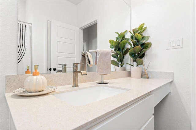 210 Maroon Ln, Kyle, TX 78640 - bathroom featuring vanity