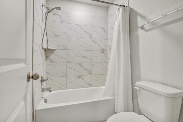 930 Blue Oak Blvd, San Marcos, TX 78666 - full bath with shower / bathtub combination with curtain and toilet