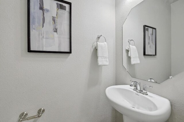 400 Hummingbird Ln Unit A, Austin, TX 78734 - bathroom with a sink