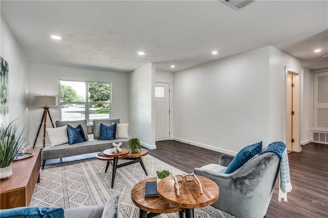 6220 Blarwood Dr, Austin, TX 78745 - living room featuring wood finished floors, recessed lighting, and baseboards
