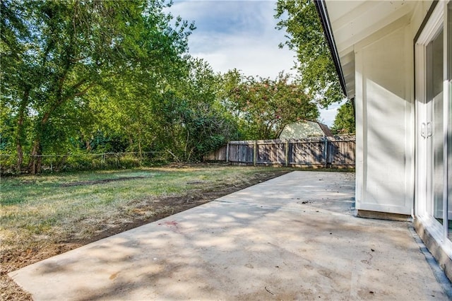 6220 Blarwood Dr, Austin, TX 78745 - view of patio / terrace