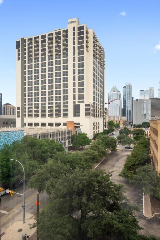 507 Sabine St Unit 503, Austin, TX 78701 - view of property featuring a view of city