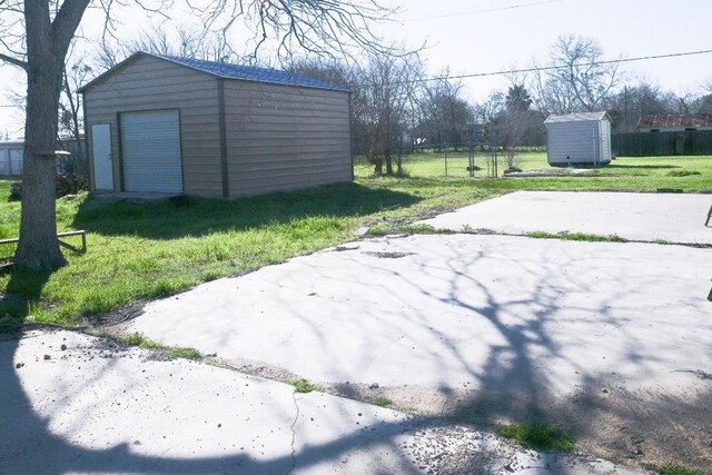 507 Saint Andrews St, Weimar, TX 78962