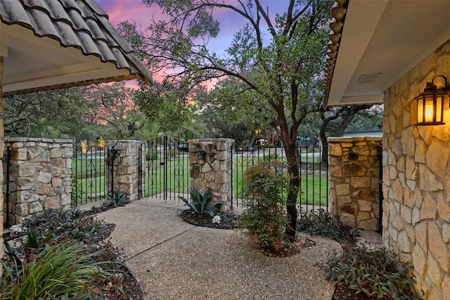 113 Comet, Lakeway, TX 78734 - view of gate featuring fence
