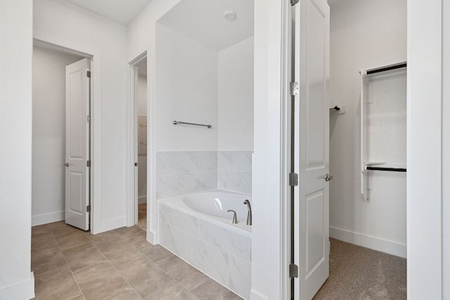 565 Raleigh Dr, Georgetown, TX 78633 - full bath with a bath and a walk in closet