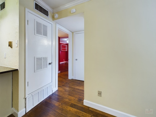 803 W 28th St Unit 206, Austin, TX 78705 - corridor featuring baseboards, ornamental molding, wood-type flooring, and visible vents