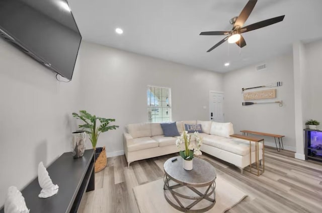 102 W Corral St Unit 2, South Padre Island, TX 78597 - living room with a ceiling fan, recessed lighting, baseboards, visible vents, and light wood-type flooring