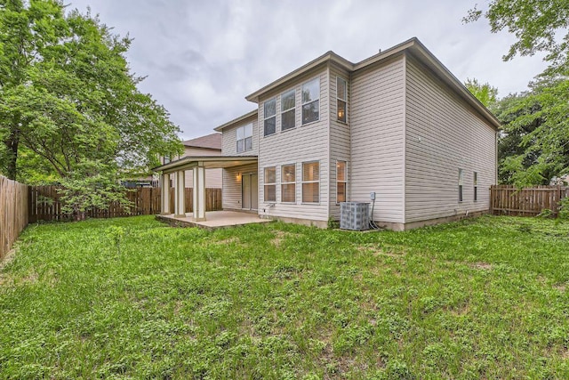 1171 Southern Pl, Round Rock, TX 78665 - back of property featuring a patio area and a fenced backyard