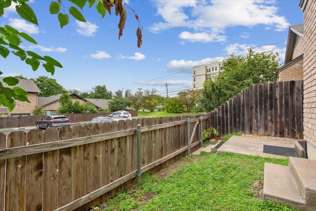 1015 E Yager Ln Unit 157, Austin, TX 78753 - fenced backyard featuring a patio