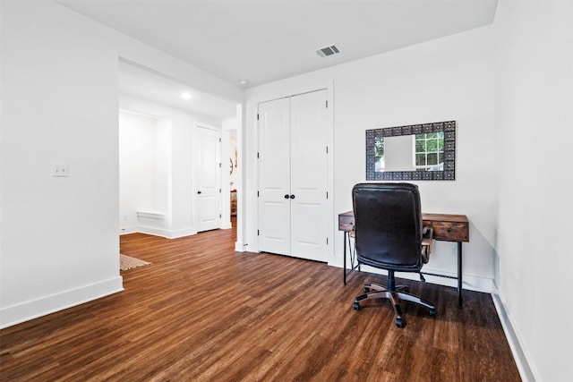 office area with visible vents, wood finished floors, baseboards, and recessed lighting