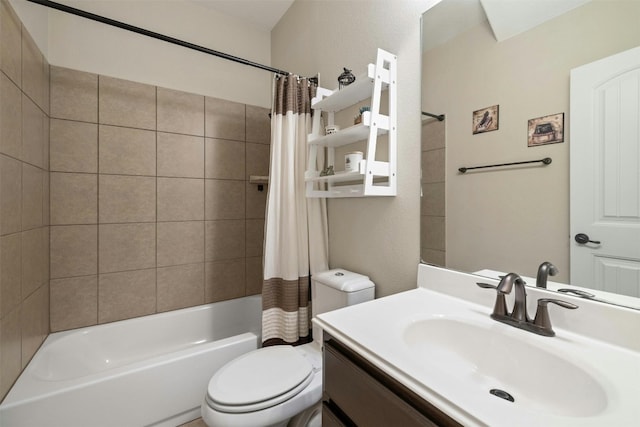 152 Florenz Ln, Georgetown, TX 78628 - full bathroom with toilet, shower / tub combo with curtain, and vanity