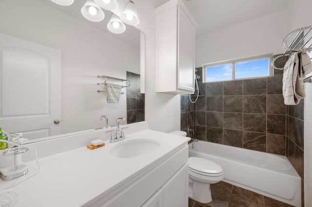 800 Totis Rd, Austin, TX 78748 - full bath with vanity and washtub / shower combination
