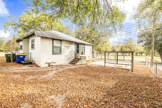 1226 Saint Matthew St, Gonzales, TX 78629 - view of front of home with fence and metal roof