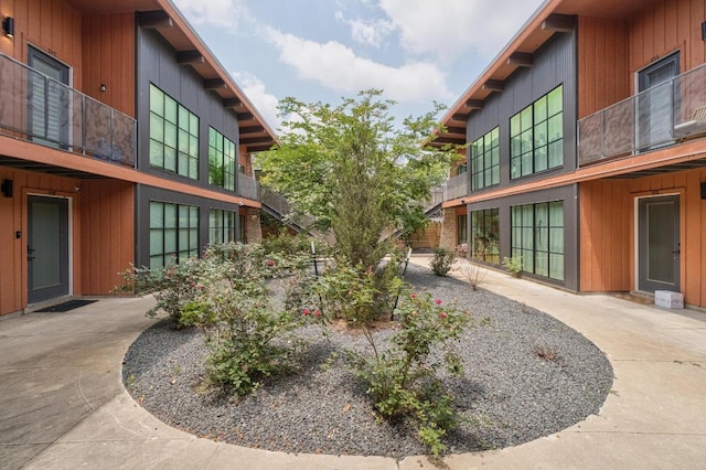 400 E 30th St Unit 200, Austin, TX 78705 - view of community