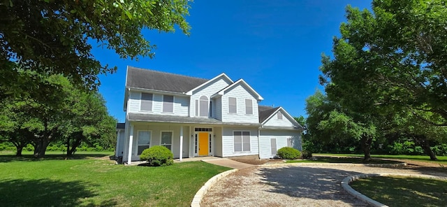 8660 Cedar Hill Rd, Brenham, TX 77833 - traditional-style home with a front yard