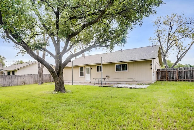302 Garden Ct, Round Rock, TX 78664 - rear view of property featuring a fenced backyard, a patio area, and a yard