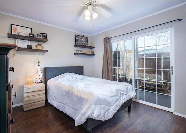 bedroom featuring ornamental molding, baseboards, hardwood / wood-style floors, and a ceiling fan