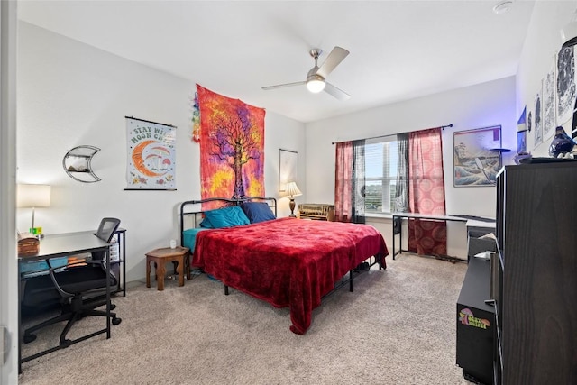 8220 Linnie Ln, Austin, TX 78724 - bedroom with carpet flooring, a desk, and ceiling fan