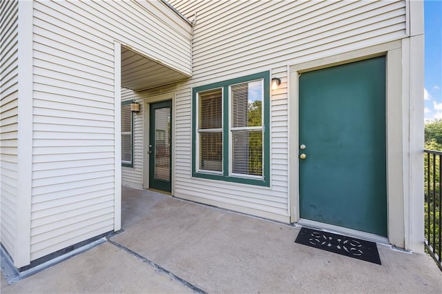 3115 Tom Green St Unit 404, Austin, TX 78705 - entrance to property with a patio