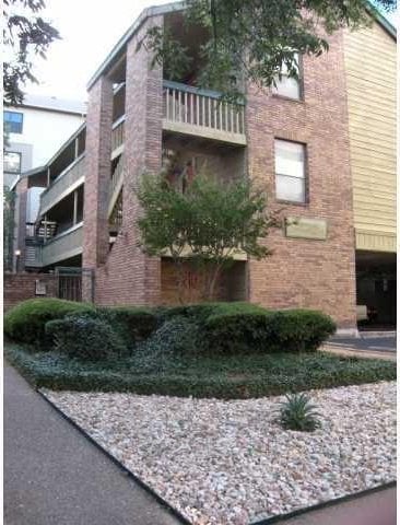 2210 Pearl St Unit 304, Austin, TX 78705 - view of building exterior