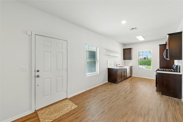 7013 Tonka Ln, Austin, TX 78744 - photo 3