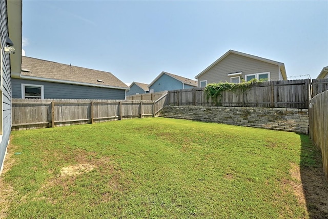 7013 Tonka Ln, Austin, TX 78744 - view of yard
