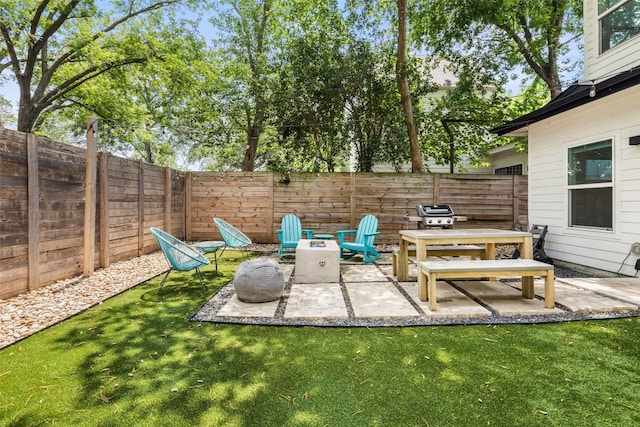 4423 Jinx Ave Unit 2, Austin, TX 78745 - fenced backyard featuring a patio