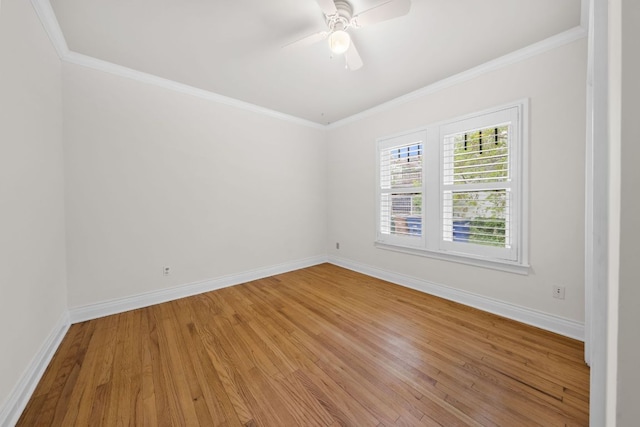 512 E 49th St, Austin, TX 78751 - empty room featuring light wood finished floors, ornamental molding, and a ceiling fan