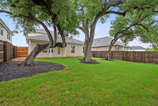 2416 Cattle Baron Trl, Leander, TX 78641 - view of yard