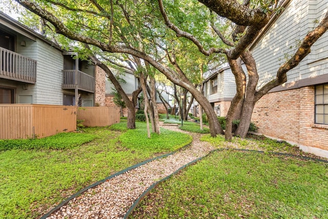 7122 Wood Hollow Dr Unit 13, Austin, TX 78731 - view of yard
