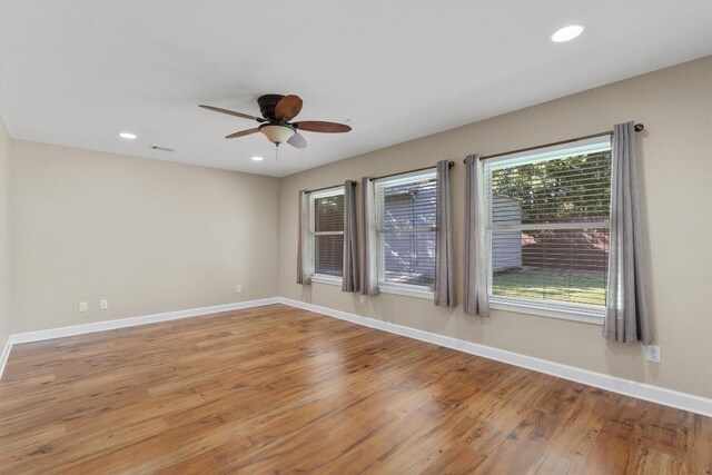 531 Dennis Dr, Round Rock, TX 78664 - unfurnished room featuring ceiling fan, light wood-type flooring, baseboards, and recessed lighting