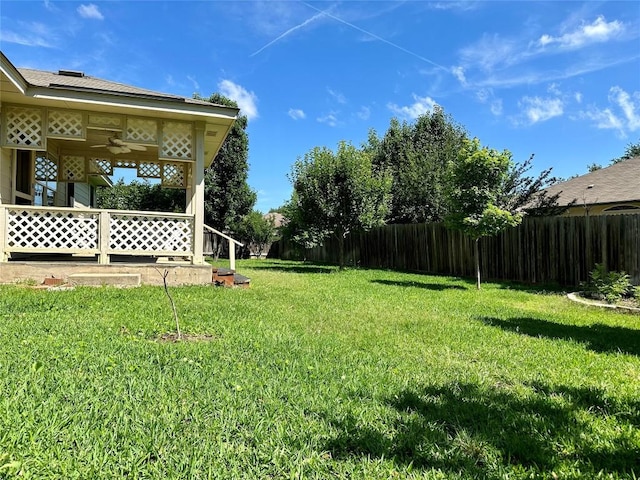 4526 Tello Path, Austin, TX 78749 - view of yard with ceiling fan
