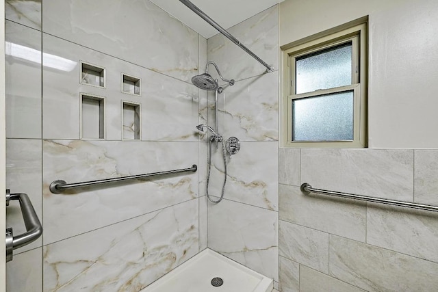 11519 Shakespearean Way, Austin, TX 78759 - full bathroom with a stall shower