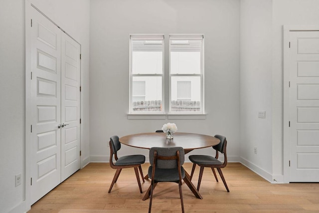6116 Toscana Ave, Austin, TX 78724 - dining area featuring light wood-style flooring and baseboards