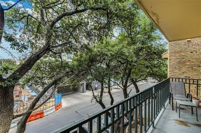 1908 San Antonio St Unit 213, Austin, TX 78705 - view of balcony