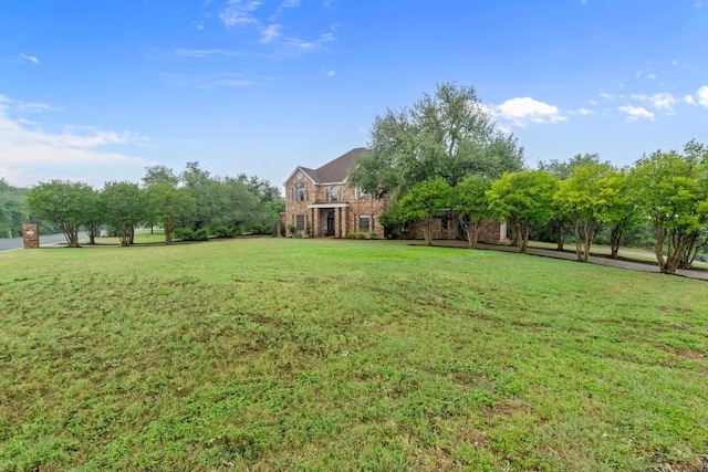 8900 Bell Mountain Dr, Austin, TX 78730 - view of grassy yard