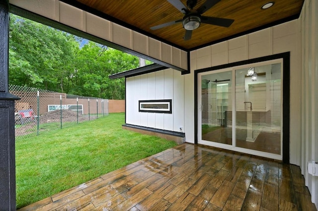 1006 Cherico St, Austin, TX 78702 - deck with a ceiling fan