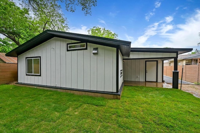 1006 Cherico St, Austin, TX 78702 - back of property
