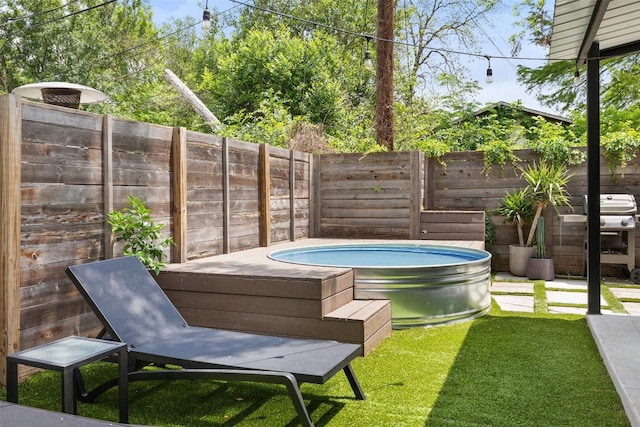 909 Mansell Ave Unit 2, Austin, TX 78702 - view of pool with an outdoor hot tub