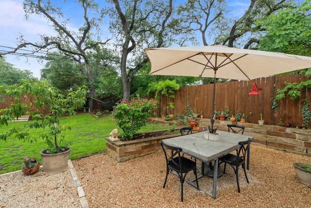 2621 W 45th St, Austin, TX 78731 - view of patio / terrace with outdoor dining space
