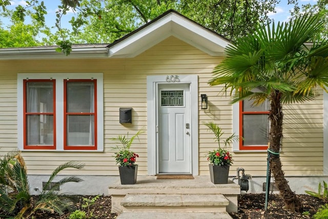 605 E 43rd St, Austin, TX 78751 - entrance to property