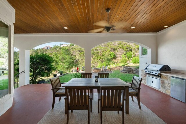 4105 Michael Neill Dr, Austin, TX 78730 - view of patio featuring outdoor dining area and a ceiling fan