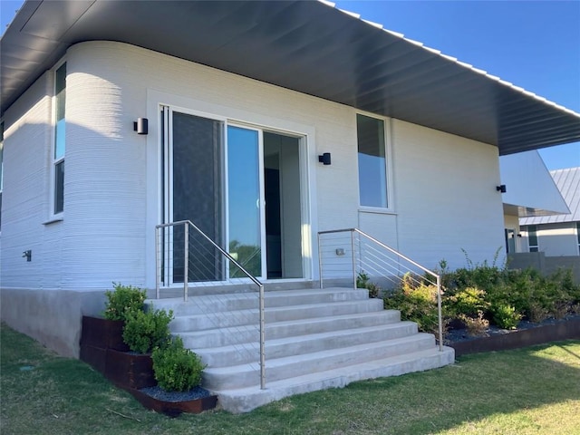 112 Rough Creek Rd, Georgetown, TX 78628 - back of property featuring a lawn