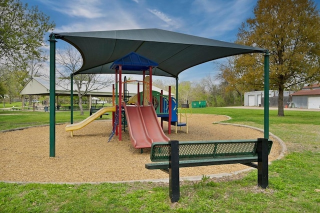 1013 Pecan Creek Dr, Pflugerville, TX 78660 - community jungle gym with a yard