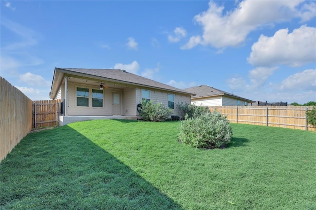 625 Taggart Trl, Jarrell, TX 76537 - rear view of property featuring a ceiling fan
