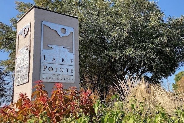 11805 Lake Stone Dr, Austin, TX 78738 - exterior view