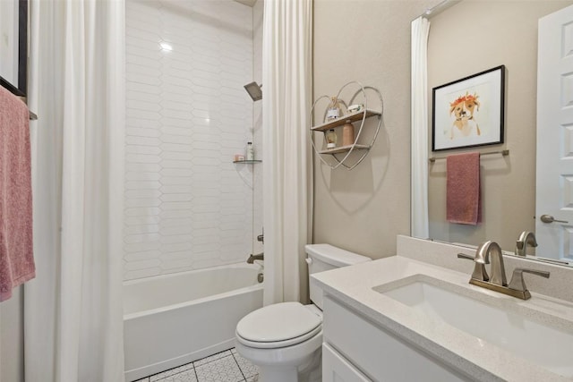 217 Northcrest Dr, Liberty Hill, TX 78642 - full bath featuring vanity, toilet, shower / bath combo, and tile patterned flooring