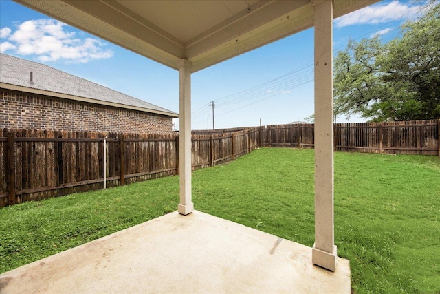 view of yard with a patio area