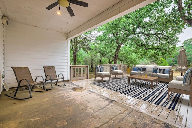 258 W Oak Loop, Cedar Creek, TX 78612 - view of patio / terrace featuring outdoor lounge area and ceiling fan