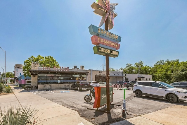 300 Crockett St Unit 210, Austin, TX 78704 - exterior view
